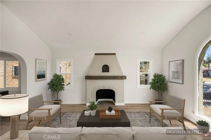 7523 Dalton Avenue, Los Angeles, California 90047