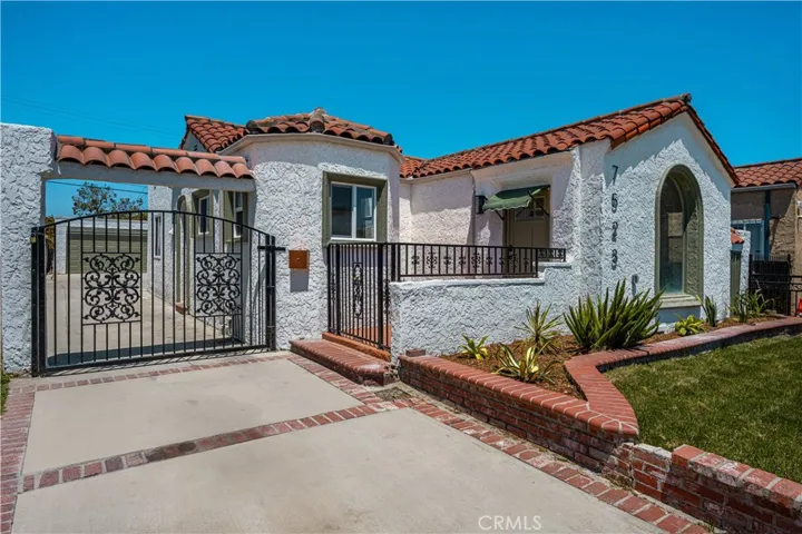 7523 Dalton Avenue, Los Angeles, California 90047