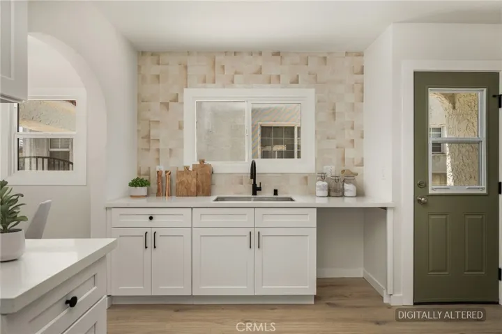 7523 Dalton Avenue, Los Angeles, California 90047