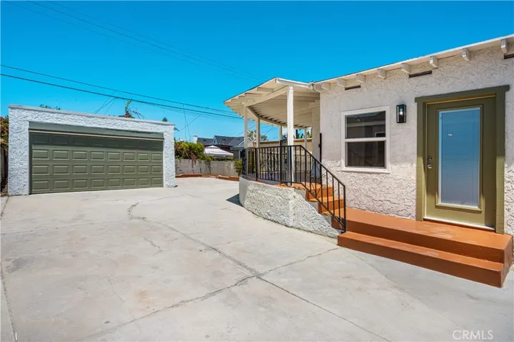 7523 Dalton Avenue, Los Angeles, California 90047