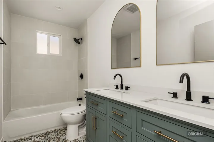 7523 Dalton Avenue, Los Angeles, California 90047