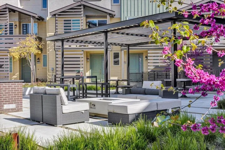 2027 Joshua Tree Circle, Milpitas, California 95035