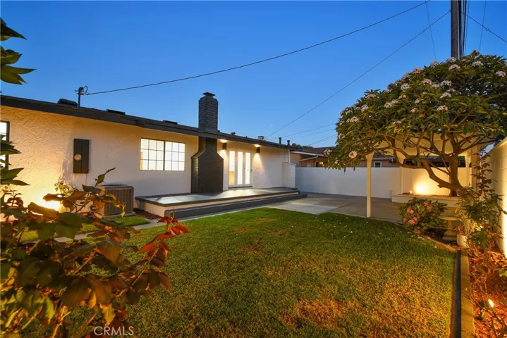 2137 Ostrom, Long Beach, California 90815