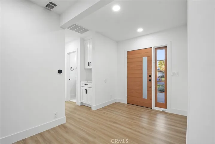 2137 Ostrom, Long Beach, California 90815