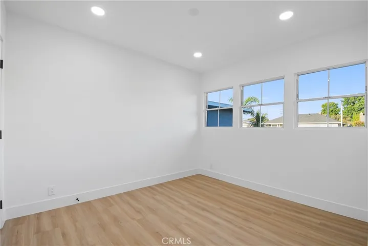 2137 Ostrom, Long Beach, California 90815