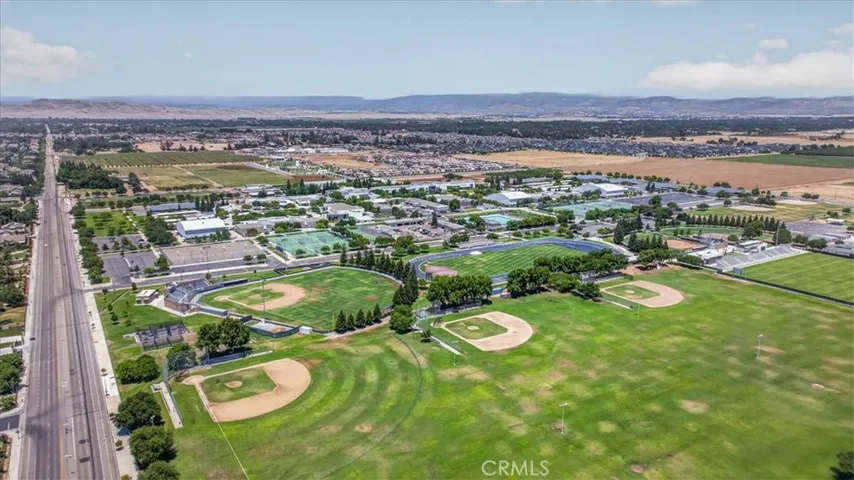 3532 Hampton, Clovis, California 93619
