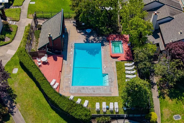 701 Ironwood Rd, Alameda, California 94502