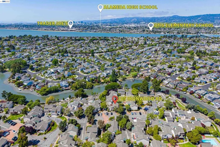 701 Ironwood Rd, Alameda, California 94502