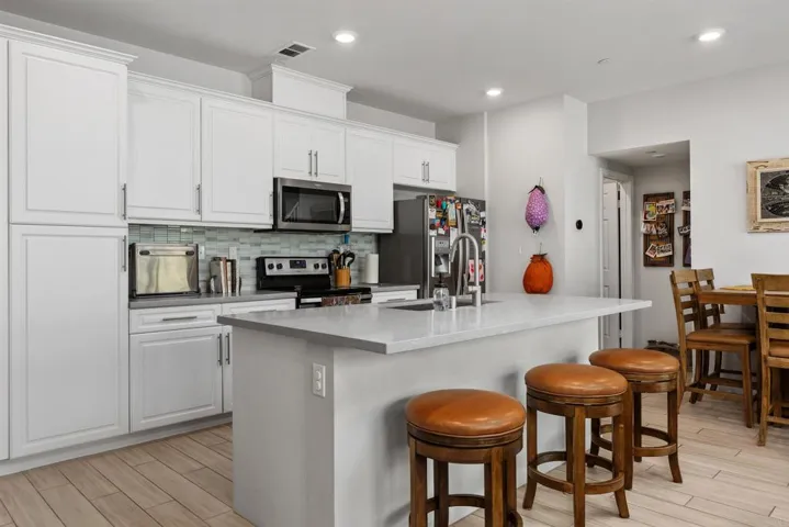 1362 Palo Verde Way, Vista, California 92083