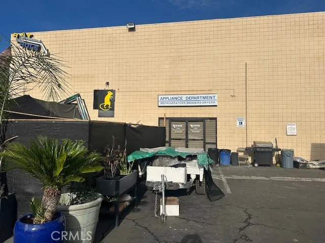 10015 Magnolia, Riverside, California 92503