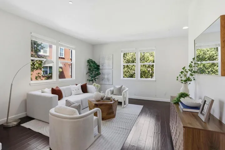 596 San Posadas Terrace 23, Sunnyvale, California 94085