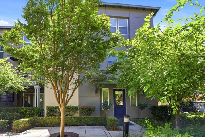 596 San Posadas Terrace 23, Sunnyvale, California 94085