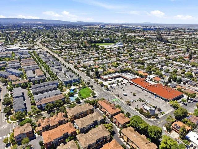 596 San Posadas Terrace 23, Sunnyvale, California 94085