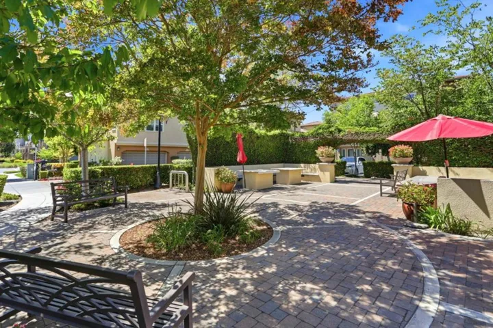 596 San Posadas Terrace 23, Sunnyvale, California 94085