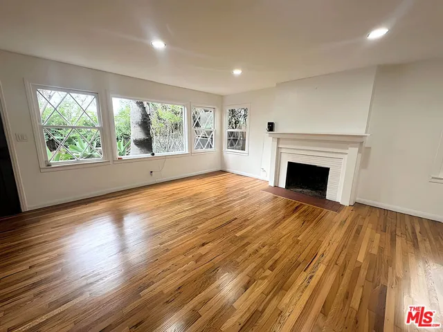 2416 Boone Avenue, Venice, California 90291