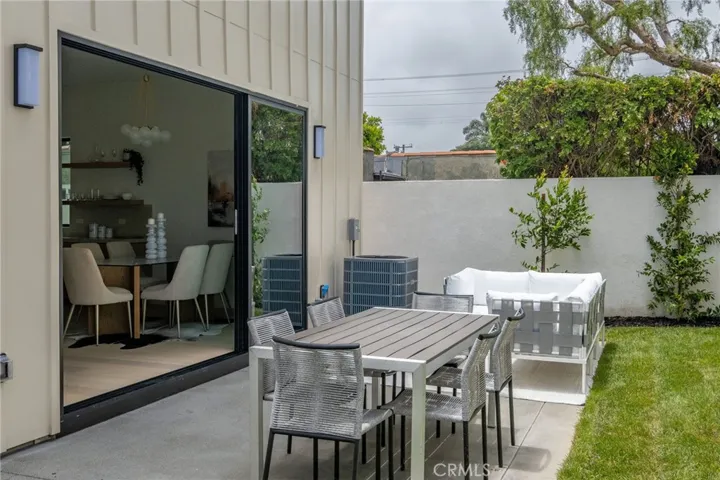 2307 Huntington Ln B, Redondo Beach, California 90278