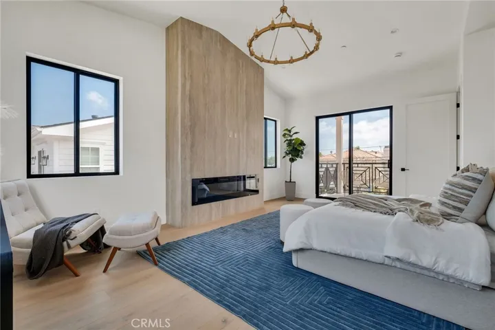 2307 Huntington Ln B, Redondo Beach, California 90278