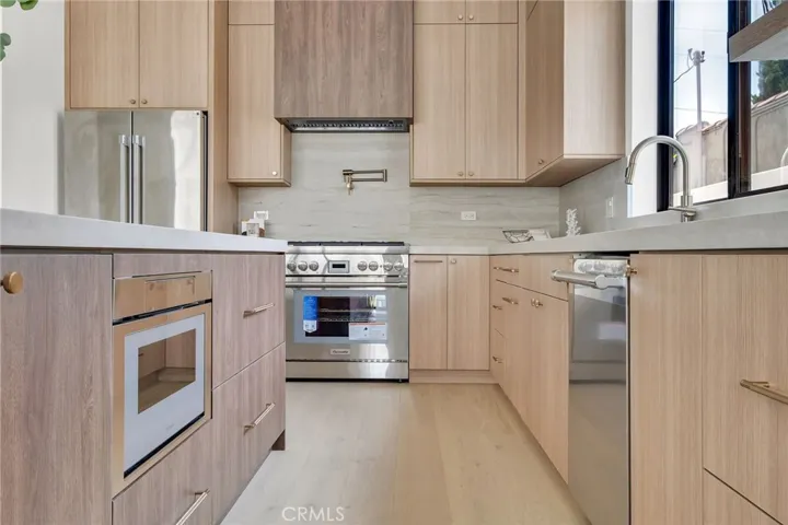 2307 Huntington Ln B, Redondo Beach, California 90278