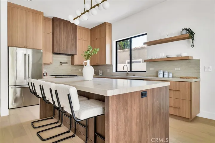 2307 Huntington Ln B, Redondo Beach, California 90278
