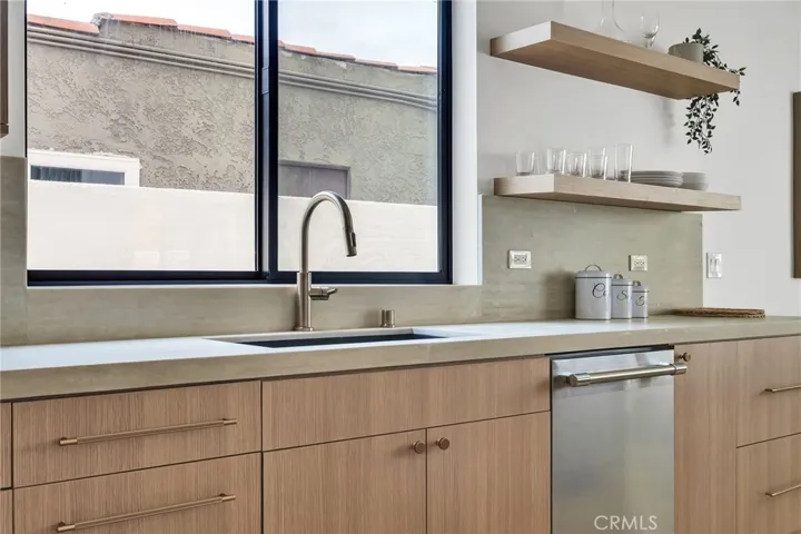 2307 Huntington Ln B, Redondo Beach, California 90278