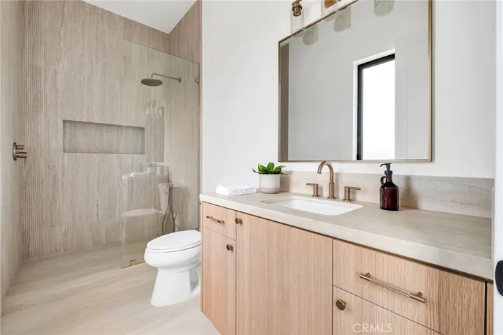 2307 Huntington Ln B, Redondo Beach, California 90278