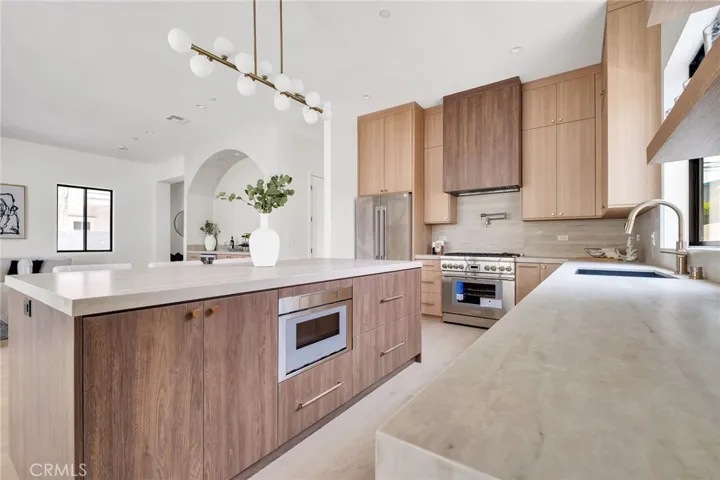 2307 Huntington Ln B, Redondo Beach, California 90278