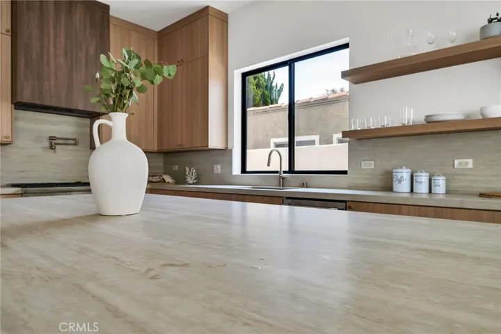 2307 Huntington Ln B, Redondo Beach, California 90278