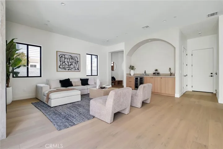 2307 Huntington Ln B, Redondo Beach, California 90278