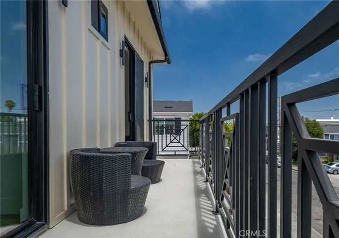 2307 Huntington Ln B, Redondo Beach, California 90278