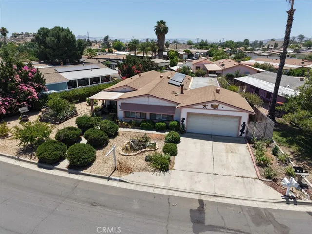 449 Highland Vista, Perris, California 92570