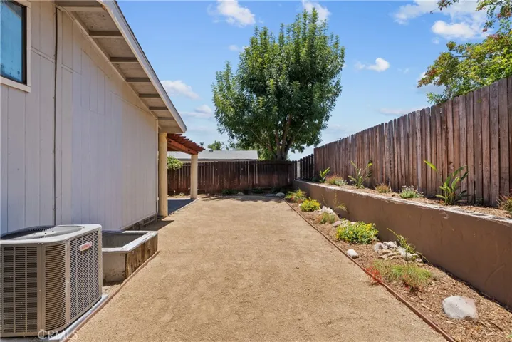 32003 Emerald, Castaic, California 91384