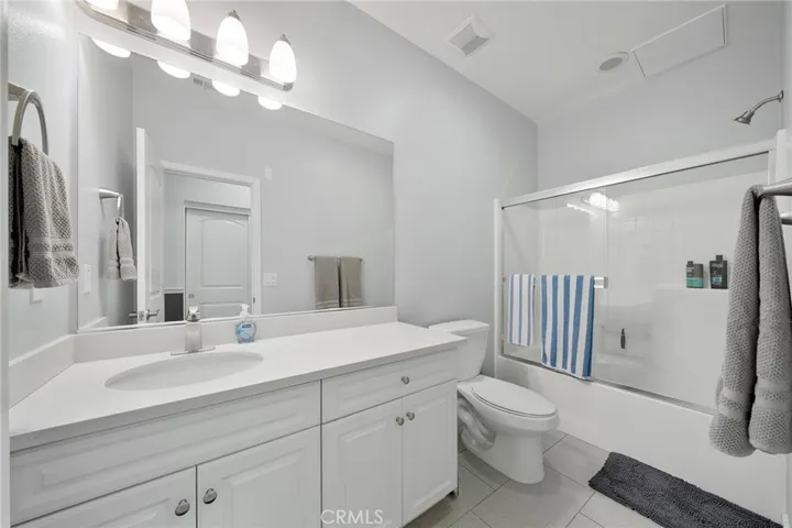 4963 Laurel Street C, Montclair, California 91763
