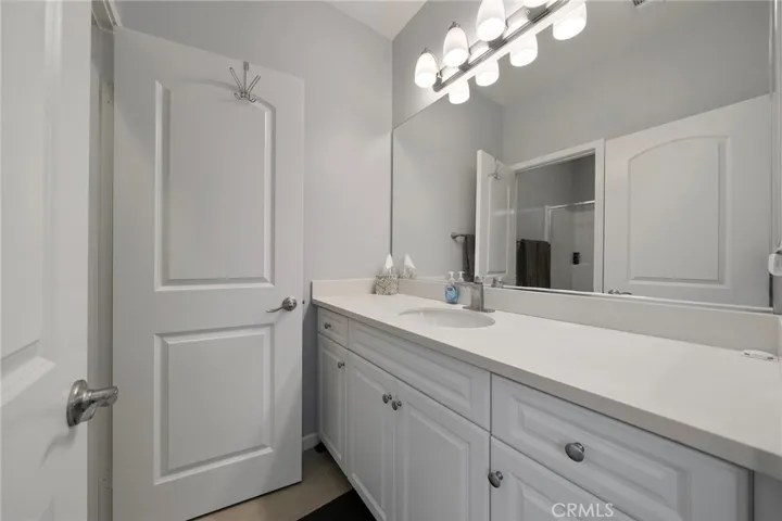 4963 Laurel Street C, Montclair, California 91763