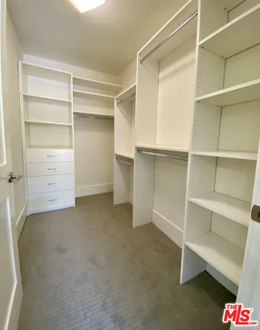 1232 N Kings Road 202, West Hollywood, California 90069