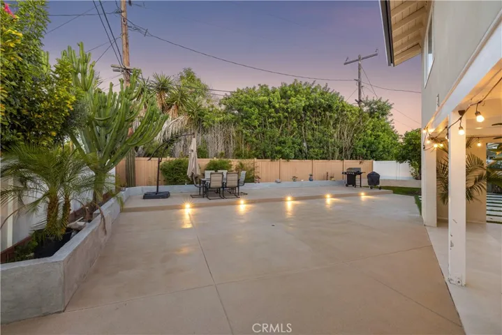 2750 San Carlos, Costa Mesa, California 92626