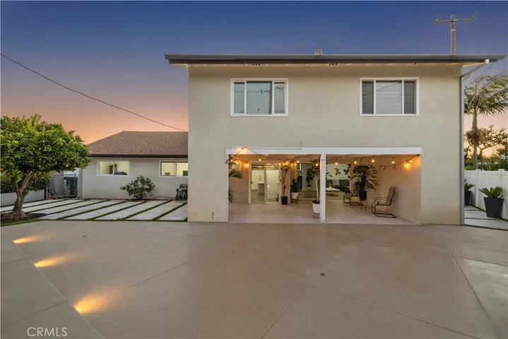 2750 San Carlos, Costa Mesa, California 92626