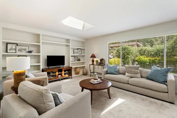 6970 Lakeview Drive, Salinas, California 93907