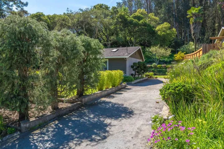 6970 Lakeview Drive, Salinas, California 93907