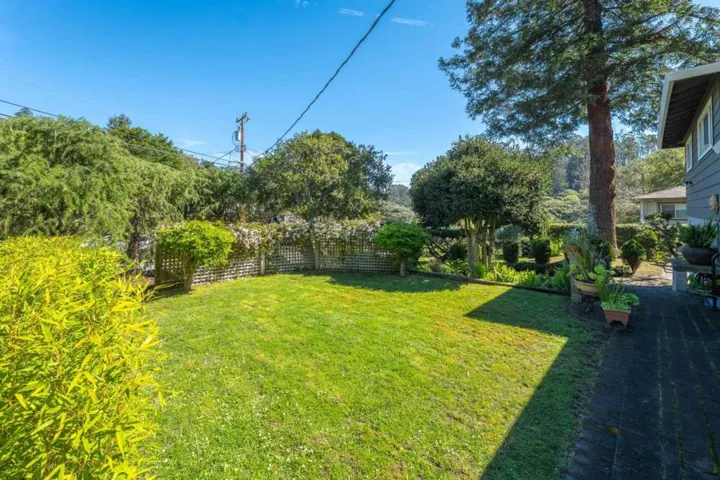 6970 Lakeview Drive, Salinas, California 93907