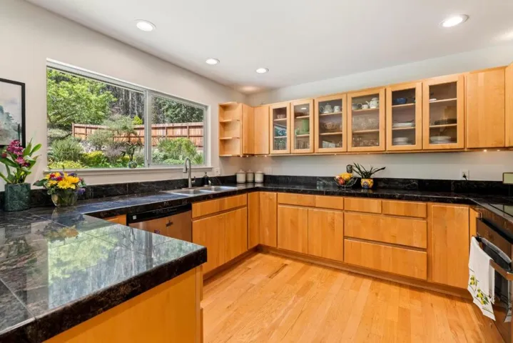 6970 Lakeview Drive, Salinas, California 93907