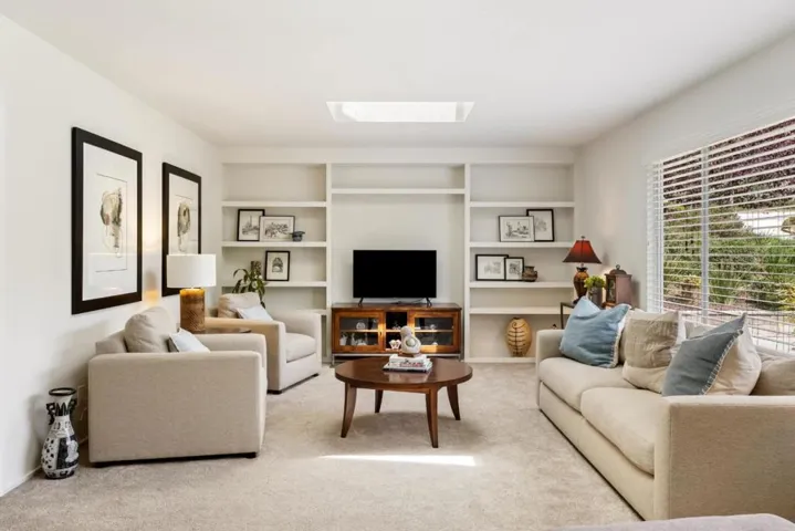 6970 Lakeview Drive, Salinas, California 93907