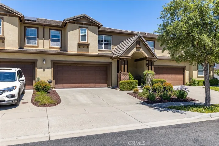 Feels like home! Welcome to 9135 Arbol del Rosal Way. This 3 bed/3bath, 1685 SF home could be your happy place.