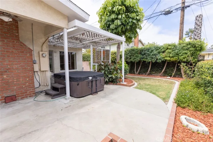 side/back yard