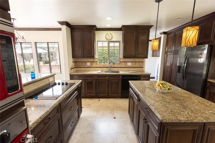 2455 Nipomo, Long Beach, California 90815