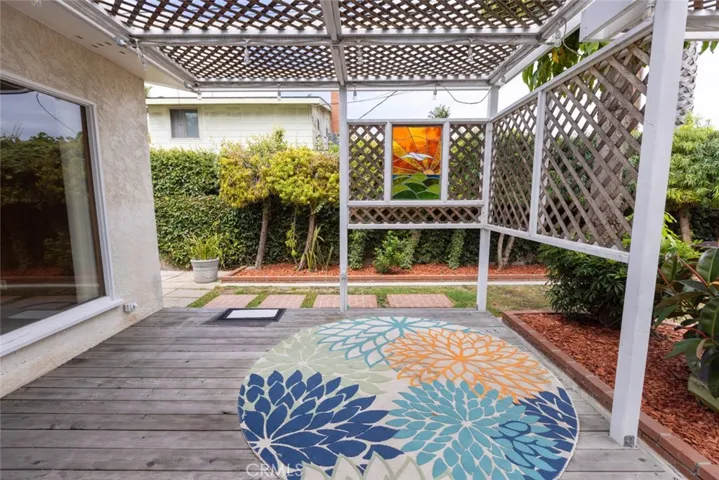 2455 Nipomo, Long Beach, California 90815