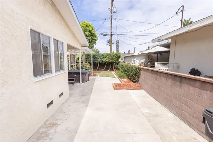 side yard