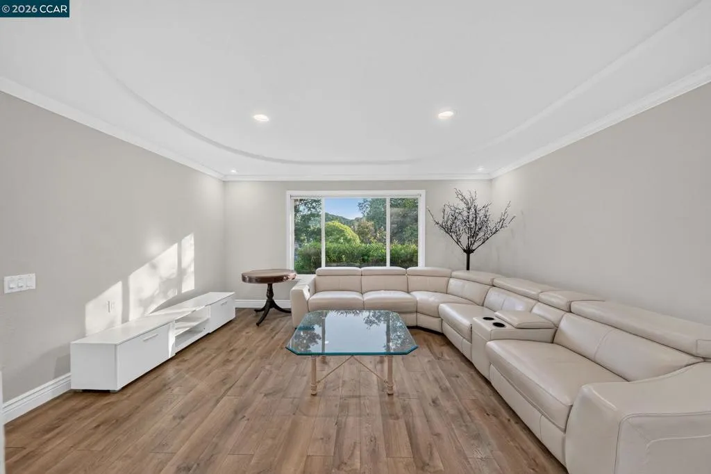 2100 Golden Rain Rd 3, Walnut Creek, California 94595 — photo 5