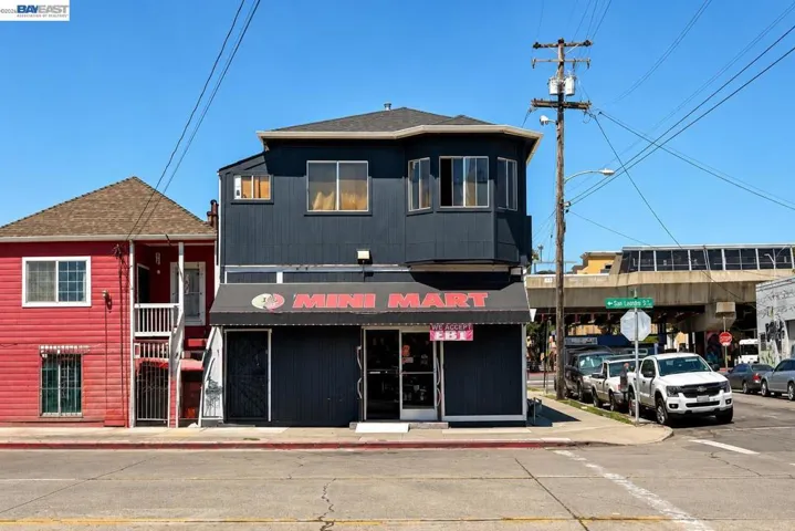 3338 San Leandro St, Oakland, California 94601