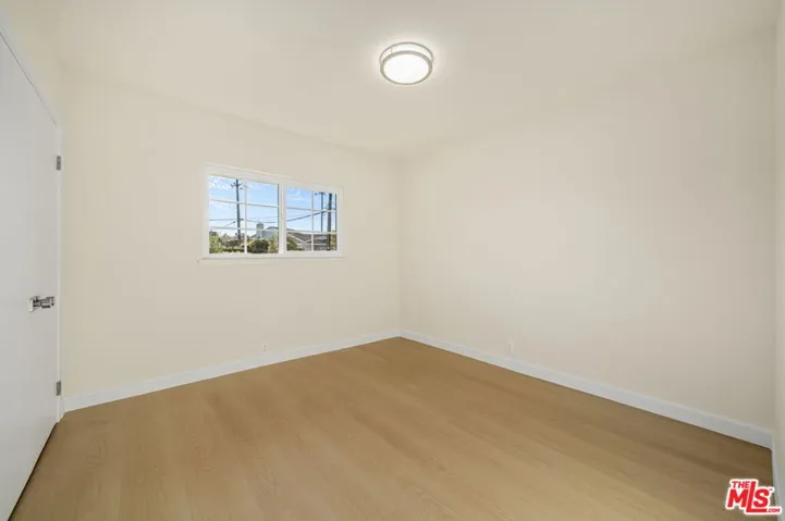 91 W Gainsborough Road, Thousand Oaks, California 91360