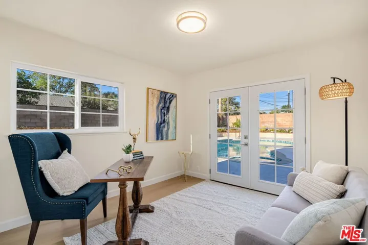 91 W Gainsborough Road, Thousand Oaks, California 91360